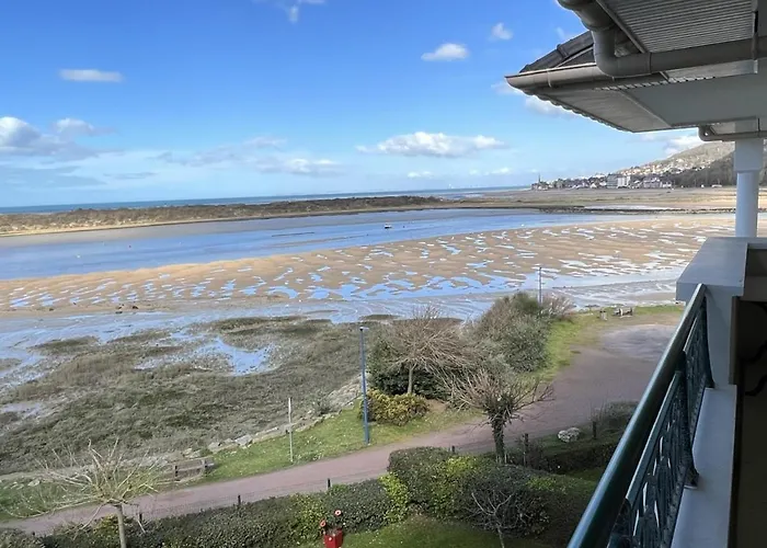 Avec Piscine Et Parking, 2 Pieces A Port-guillaume - Fr-1-487-347 * Dives-sur-Mer