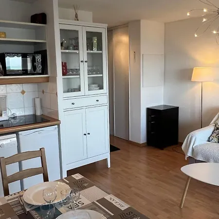 Avec Piscine Et Parking, 2 Pieces A Port-guillaume - Fr-1-487-347 * Dives-sur-Mer