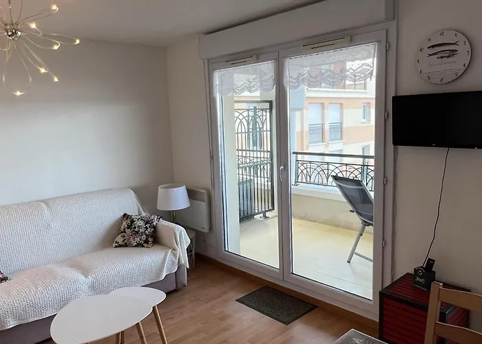 Avec Piscine Et Parking, 2 Pieces A Port-guillaume - Fr-1-487-347 Dives-sur-Mer